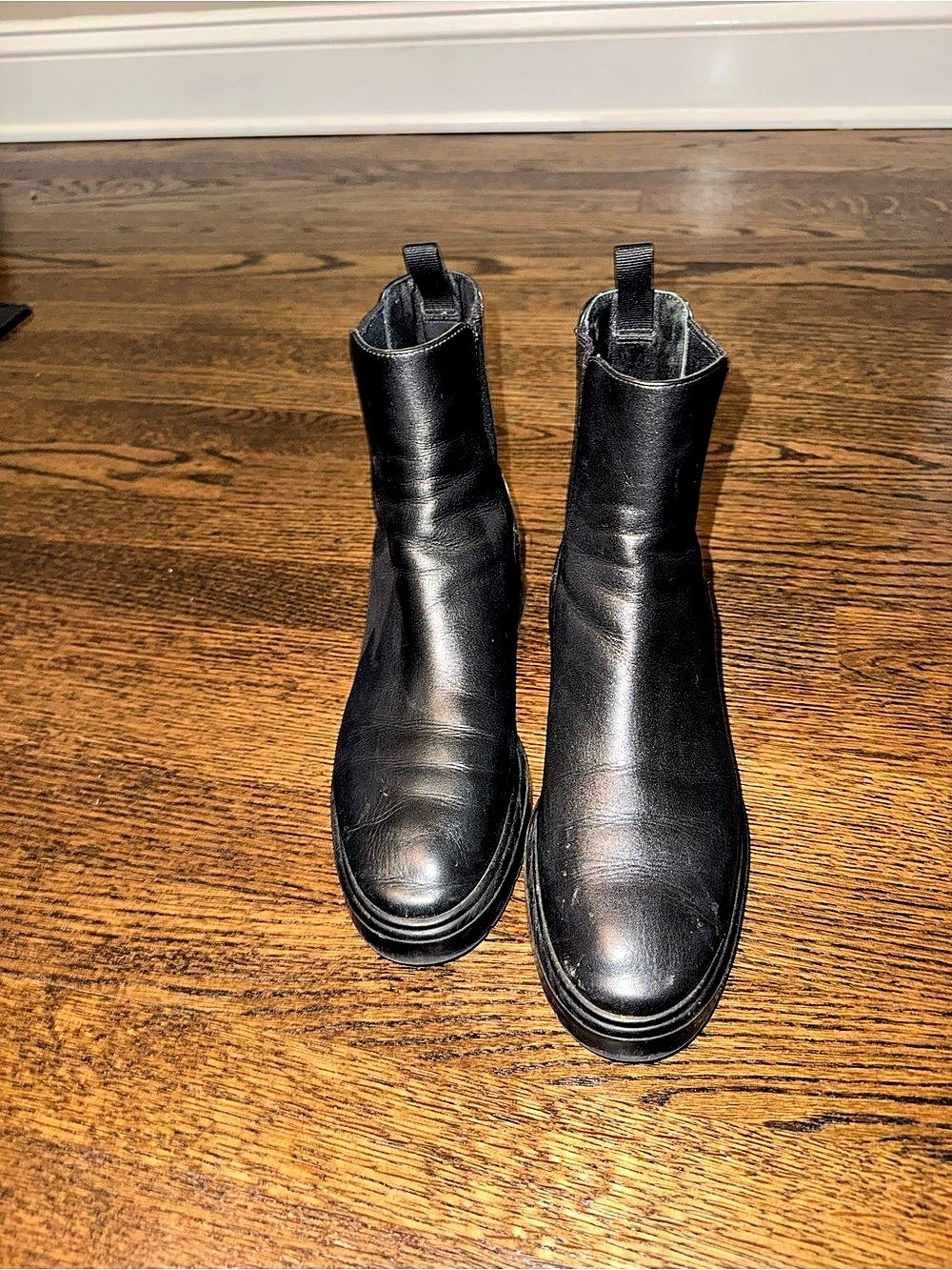 Stuart Weitzman Norah Chelsea Boot Black size 7
